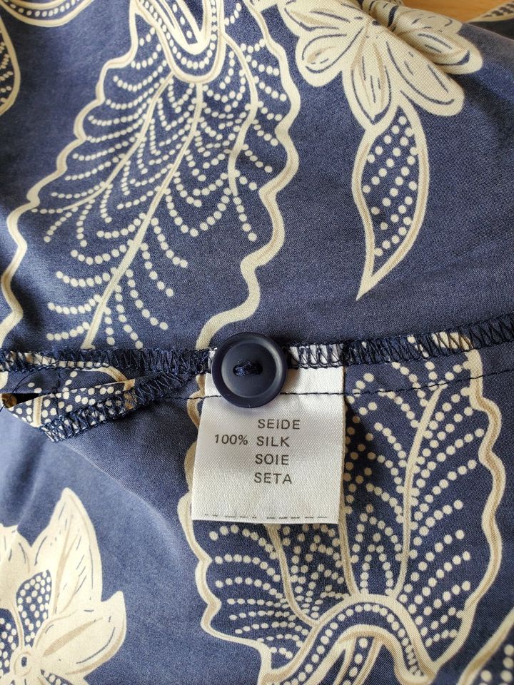 Gerry Weber Rock (44)  Bluse (40) blau mit Blumen 100% Seide à25€ in Kaltenkirchen