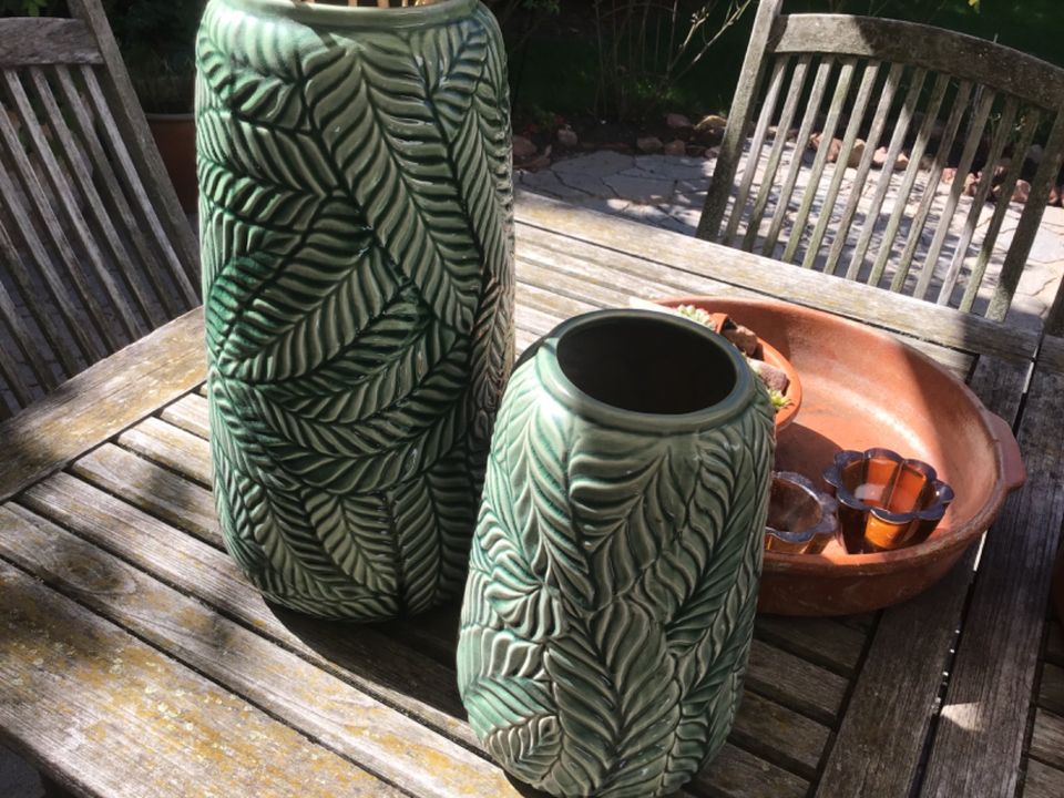 Set Paar zwei Vasen Keramik groß grün in Brühl
