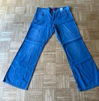 S. Oliver Jeans Gr. 42/32 hellblau mit weiten Beinen Baden-Württemberg - Ditzingen Vorschau