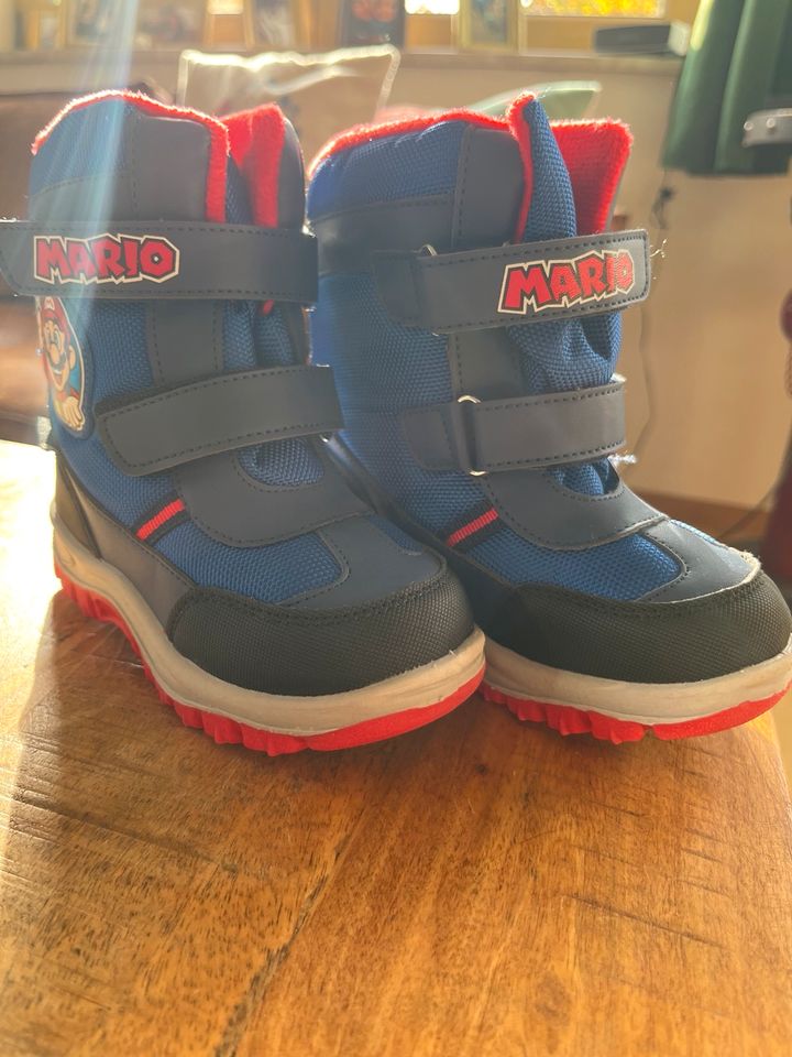 Winterstiefel Super Mario in Biessenhofen