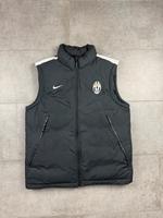 Nike x Juventus Turin Vintage Daunenweste Pufferweste Größe M Niedersachsen - Westoverledingen Vorschau