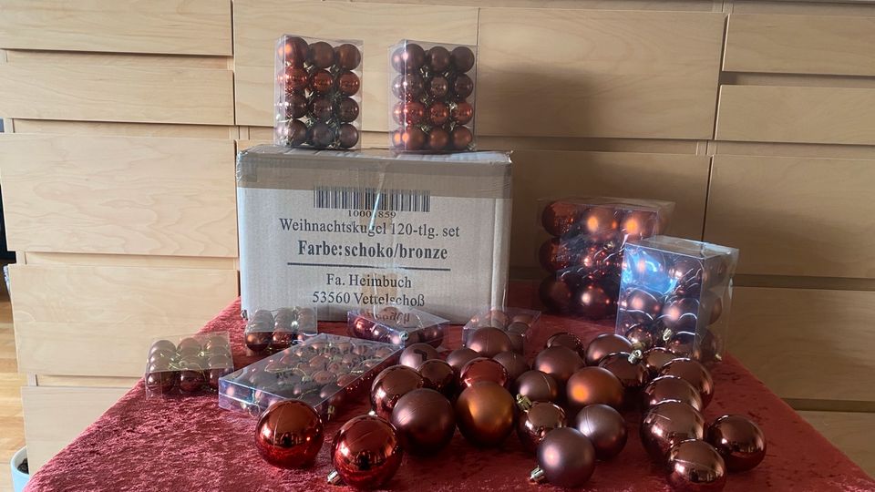 Weihnachtsbaumkugeln in Weil am Rhein