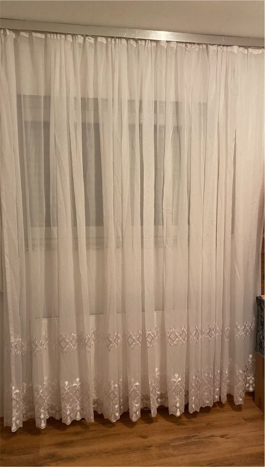 Weiß Transparent Gardinen Vorhang mit Spitze ca 6.20x250 cm hoch in Pohlheim