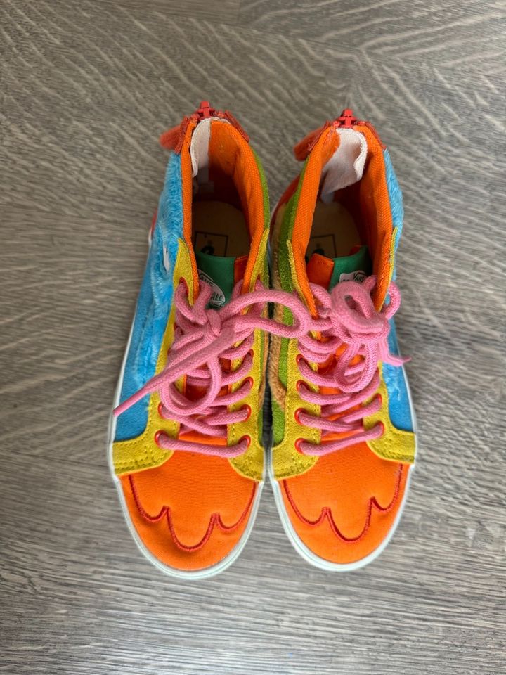 Schuhe/ Sneaker VANS x Sesame Street Kollektion, Gr. 33 in Berlin