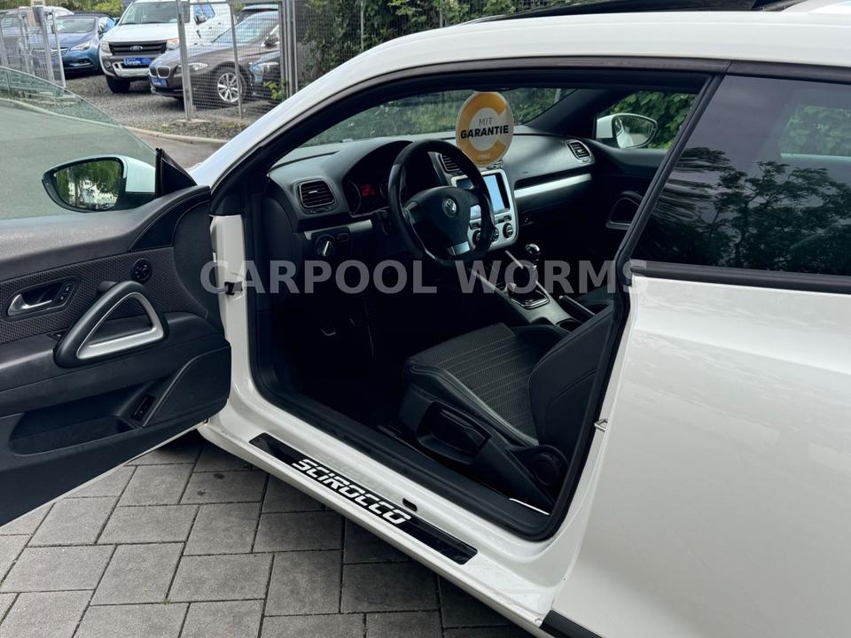 Volkswagen Scirocco 1.4 TSI Sport 20"ALU+PANO+LEDER+TOUCH in Worms