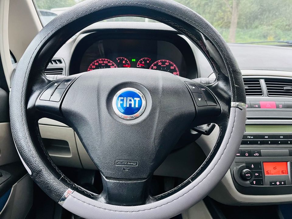 Fiat Punto Panorama Dach SITZHEIZUNG in Überherrn