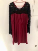 Bordeaux Kleid rot schwarz Spitze Größe 48 50 Baden-Württemberg - Rottweil Vorschau