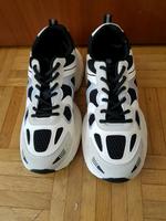Damen Sport Schuhe Gr. 40 NEU Nordrhein-Westfalen - Langenfeld Vorschau