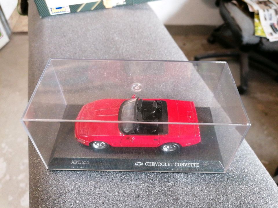 1:43 Revell Corvette ZR 1 Rot Cabrio in Hardthausen