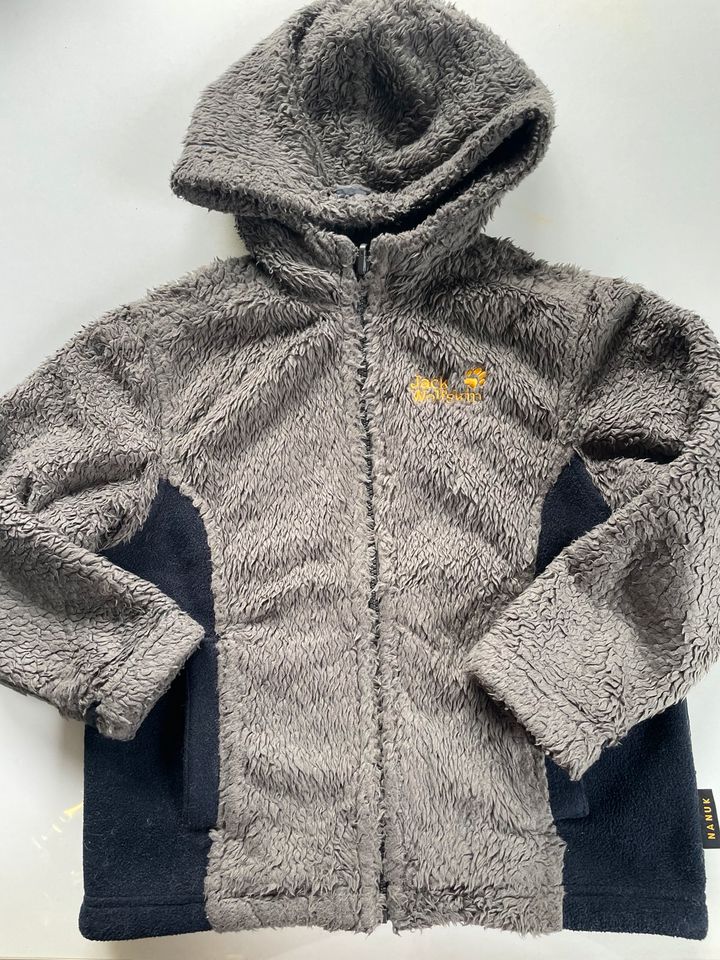 Jack Wolfskin Sweatjacke in Größe 116 in Stralsund