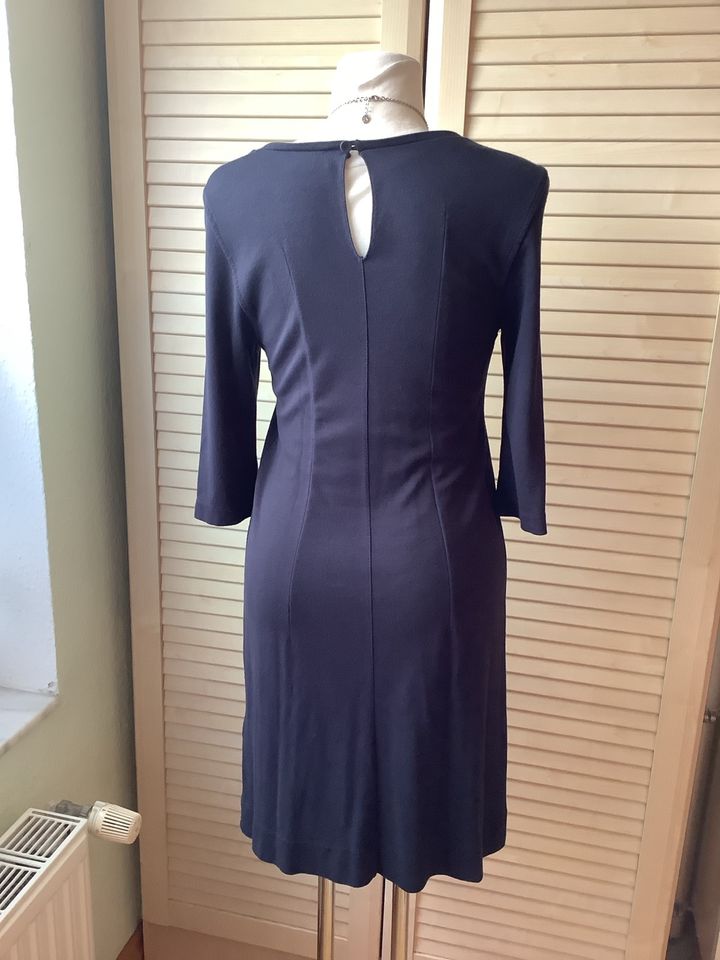 Tolles Jersey-Kleid von MARC O POLO blau Gr. 36 in Revensdorf