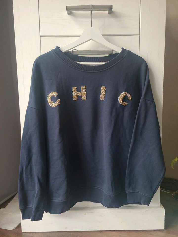 ❤️ Sweatshirt / Pullover von Esprit Pailetten "Chic" Gr. M in Rosbach (v d Höhe)