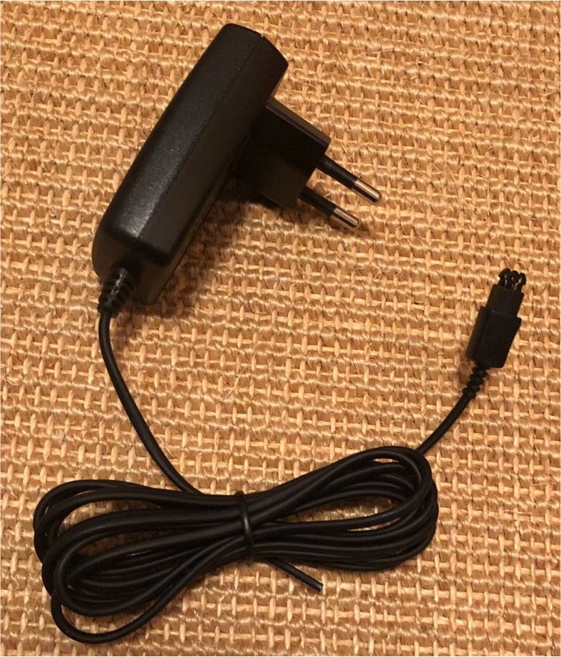 Original Sony Ericsson CST-13 Stecker Ladekabel Netzteil in Niederndodeleben