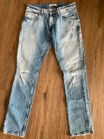 NEU Tommy Hilfiger Jeans Slim Scanton hellblau 33/34 Nordrhein-Westfalen - Minden Vorschau