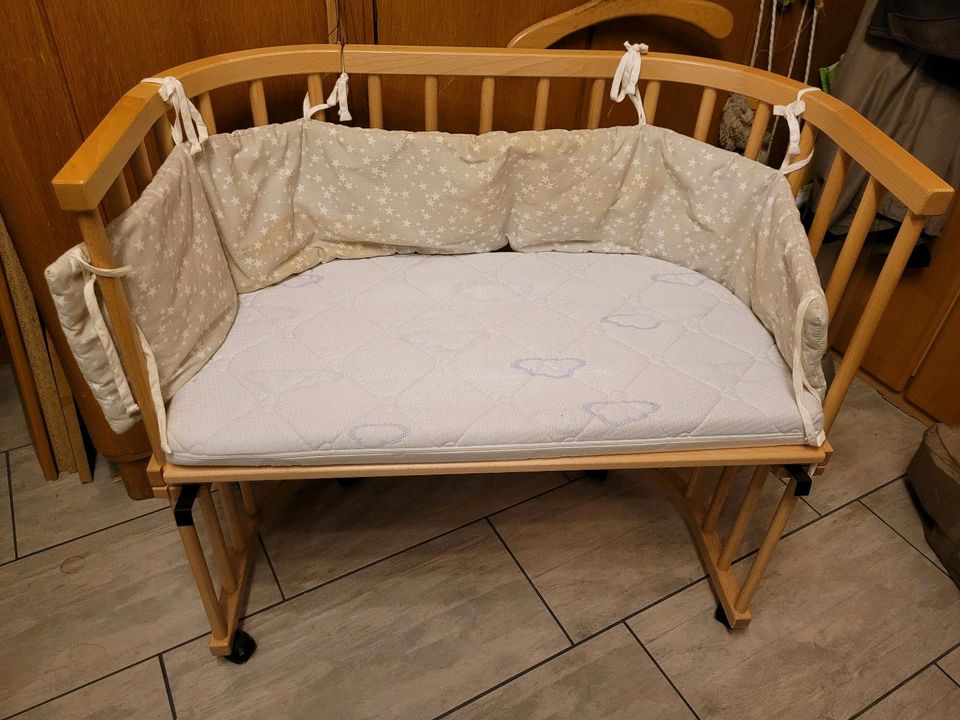 Babybay Beistellbett mit Zubehör in Bielefeld