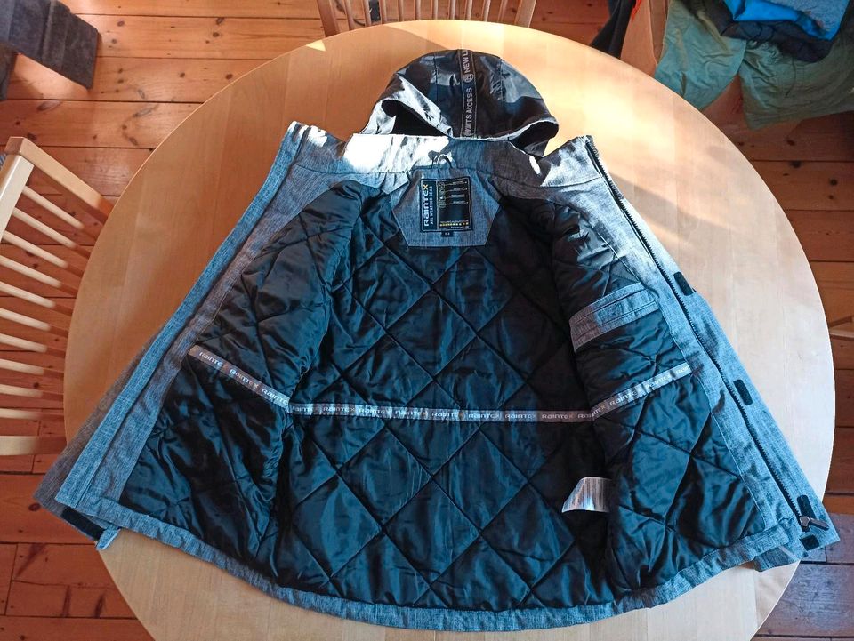 Jacke neu 164 atmungsaktiv, wasserdicht, gefüttert in Varel