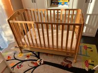 Gitterbett Kinderbett 120 x 65 mit Schublade, Rollen Hessen - Oberursel (Taunus) Vorschau