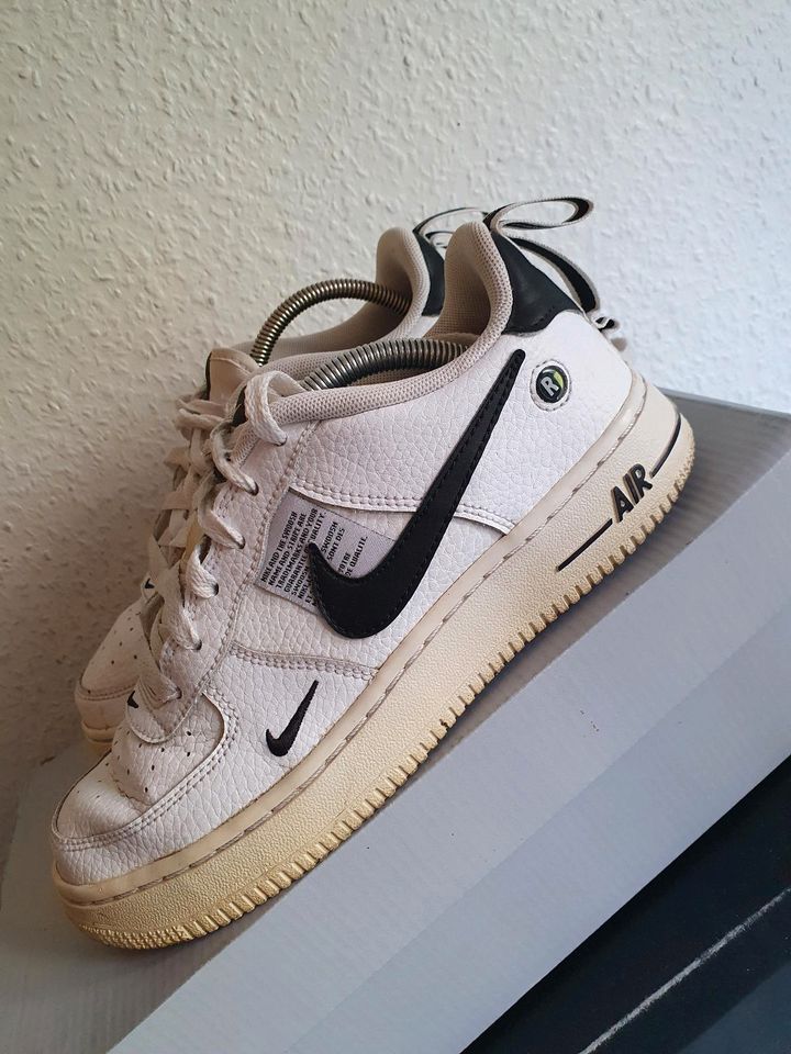 Nike Air Force One Utility Grösse 37.5 in Berlin