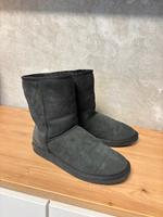 Ich verkaufe originale UGG Boots in schwarz. Niedersachsen - Langenhagen Vorschau