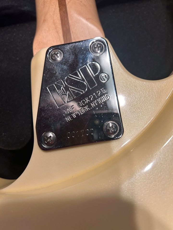 ESP Custom Gitarre weiß von 1990 Sonderanfertigung in Berlin