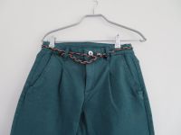 Chino-Hose mit Gürtel petrol Vorder-Hosentaschen Größe 34 Kiel - Kronshagen Vorschau