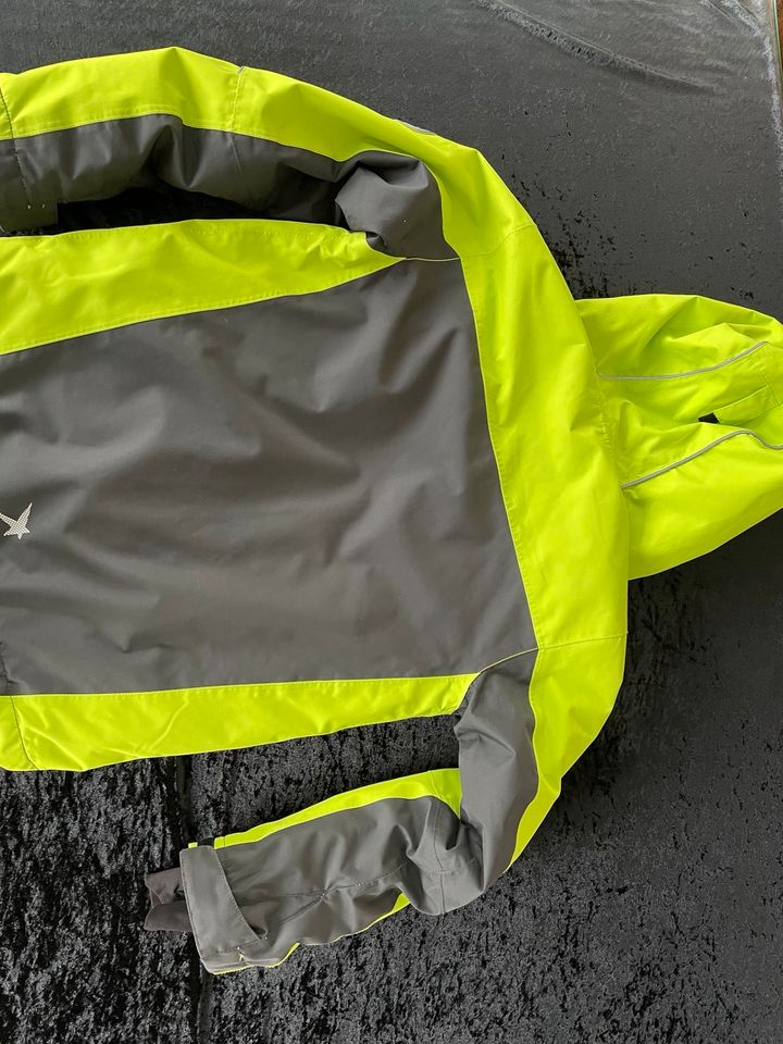 Rossi Outdoorjacke 152 in Höchstadt