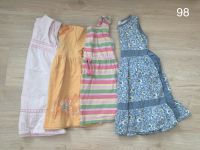 4 Sommerkleider für Mädchen Gr. 98 Nordrhein-Westfalen - Wermelskirchen Vorschau
