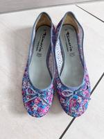 Schöne Tamaris Ballerinas Gr 39 Top Zustand  pink blau Blümchen Nordrhein-Westfalen - Dorsten Vorschau