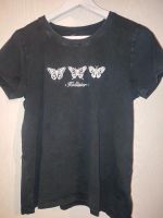 Hollister T-Shirt Größe M mit Schmetterlingen Dunkelgrau Duisburg - Duisburg-Mitte Vorschau