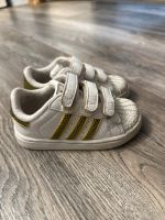 Adidas Superstar 22 weiß/gold Brandenburg - Großräschen Vorschau