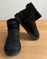 Orig. UGG Classic Mini 2 Stiefel schwarz Gr.37 TOP Hamburg-Nord - Hamburg Barmbek Vorschau