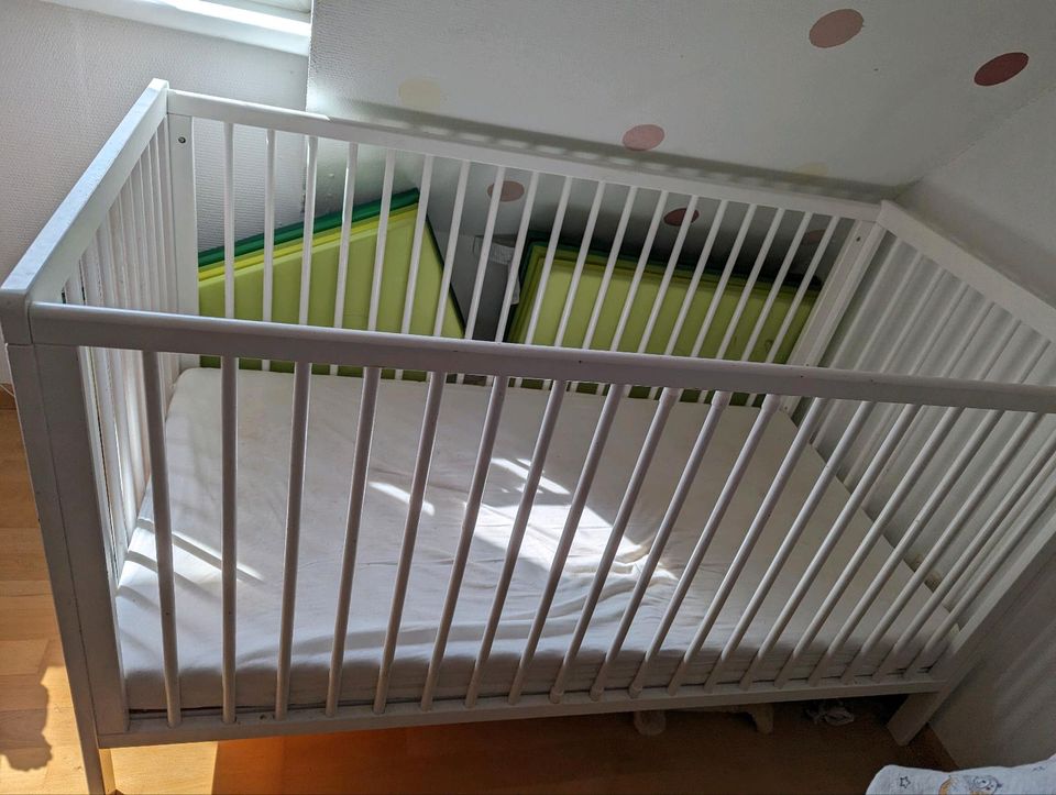 Pinolino Babybett Kinderbett Jugendbett weiß 70x140 mit Matratze in Bad Oldesloe