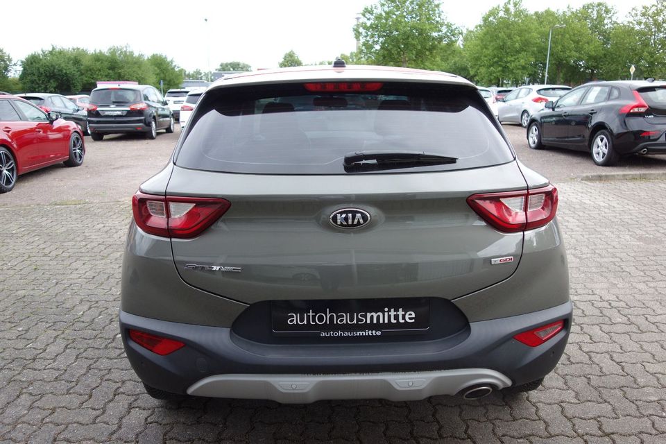 Kia Stonic Edition 7, Sitz+Lenkradheizung 1 Hand in Dessau-Roßlau