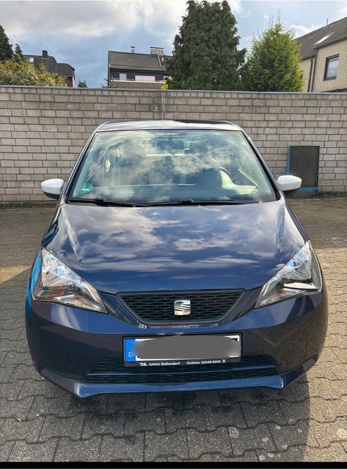 Seat Mii Blau 75PS night blue edition in Oberhausen