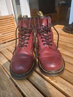 Doc Martens Bordeaux Rot 41 8 Loch Nordrhein-Westfalen - Menden Vorschau