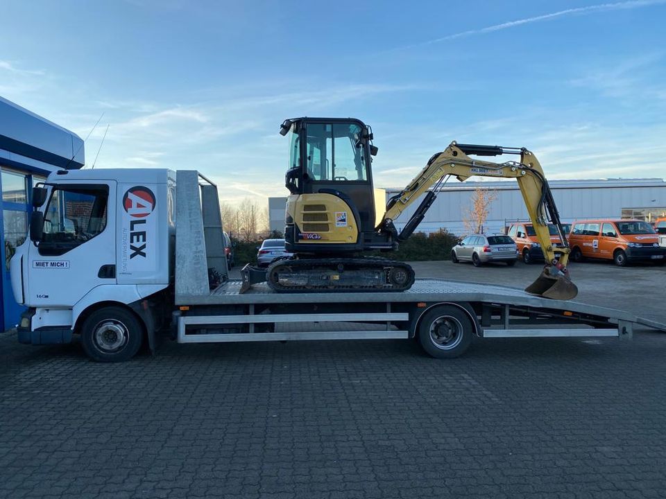 Autotransporter Abschleppwagen mieten Fahrzeugüberführung Leipzig in Leipzig