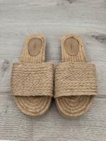 Schlappen Sandalen mit Bastoptik für den Sommer Baden-Württemberg - Sandhausen Vorschau