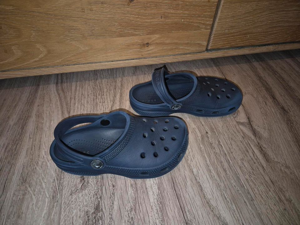 Crocs unisex Kinder blau Größe 28/29 in Zeulenroda