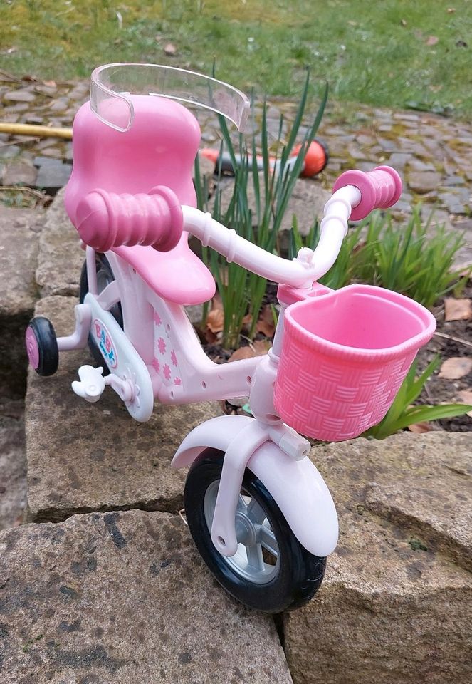 Baby Born Puppen Fahrrad mit Körbchen vorne in Duisburg
