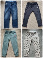 4 Hosen Jogginghosen Jeans 116 für Jungs zusammen für 12€ Niedersachsen - Laatzen Vorschau