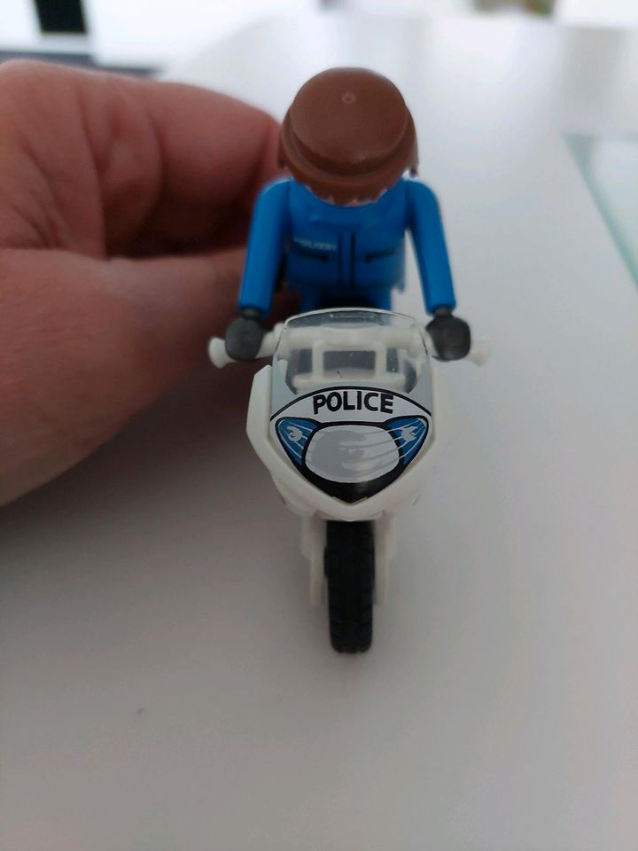 Polizeimotorrad Playmobil in Gerstetten