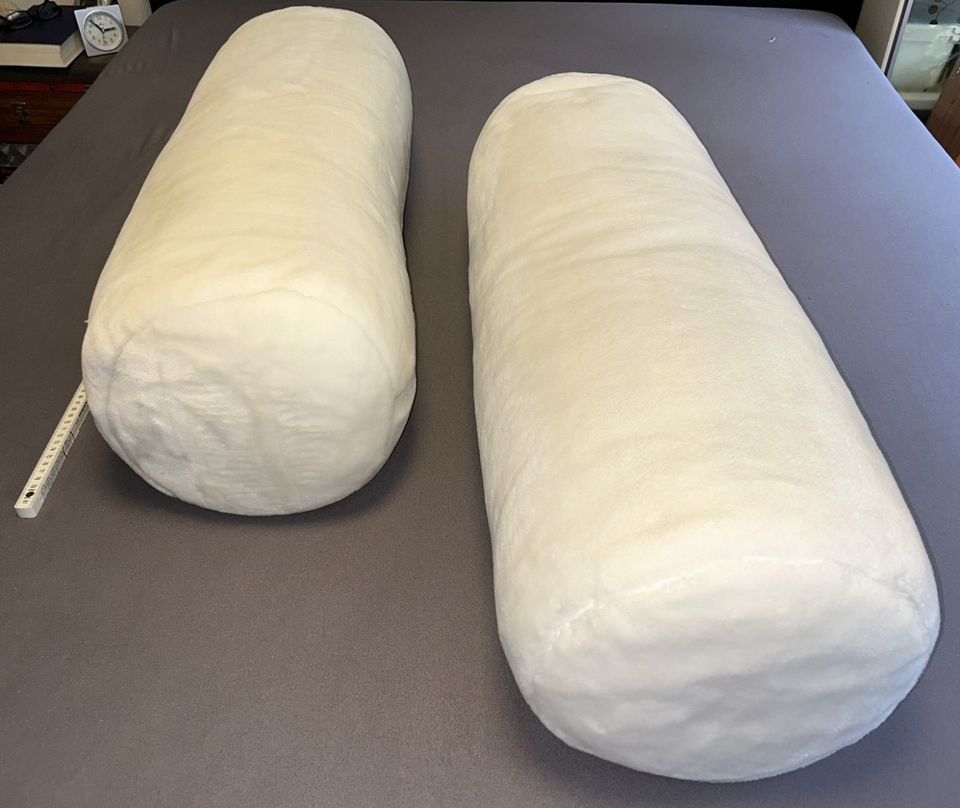 2x Kissenrolle Baskata von ikea ca. 80x20 flauschig weich in Erzhausen