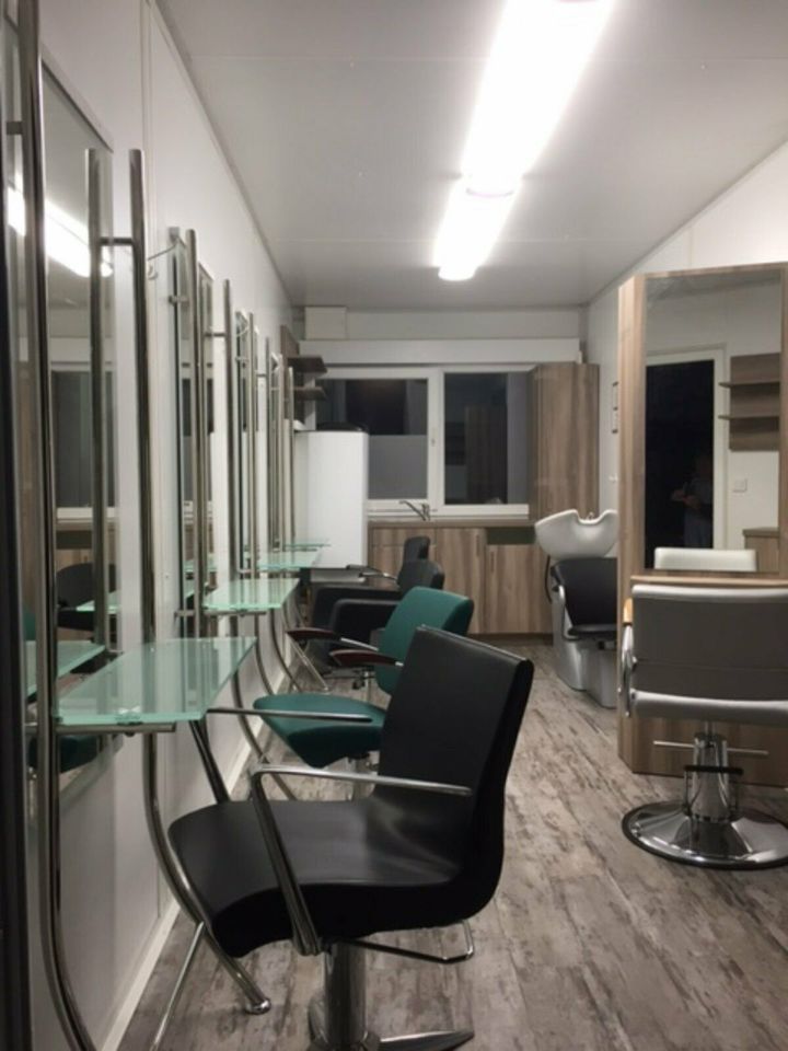 Mobiler Premium Friseurcontainer Containhair zur Miete in Dorsten