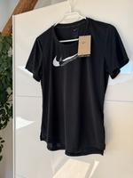 NEU Nike Dri Fit T-shirt Rostock - Stadtmitte Vorschau