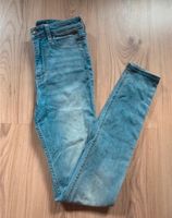Hellblaue Highwaist Skinny Jeans Hollister 0R ( W24/L30) Nordrhein-Westfalen - Dormagen Vorschau