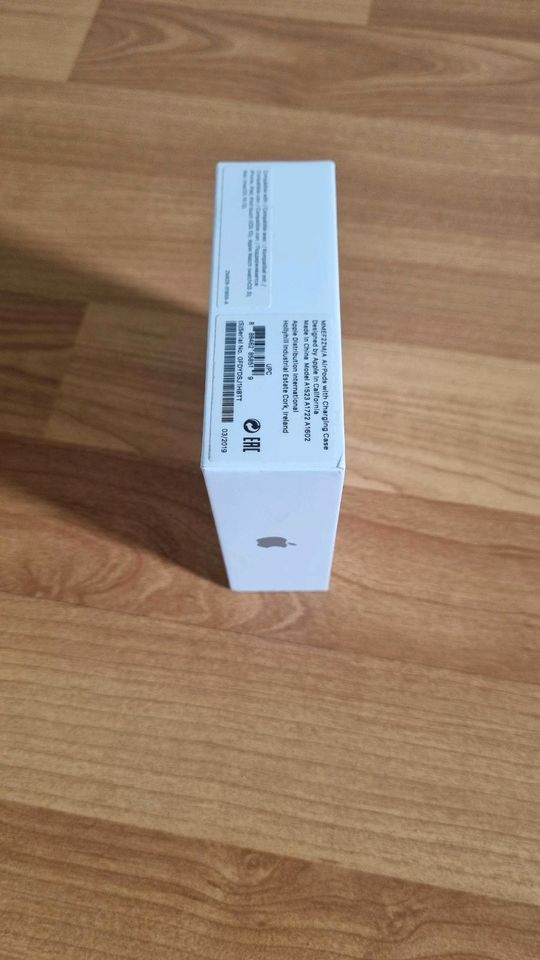 Apple Airpods *Box* in Frankfurt am Main