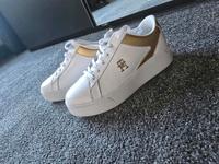 Tommy Hilfiger Sneaker Niedersachsen - Großheide Vorschau