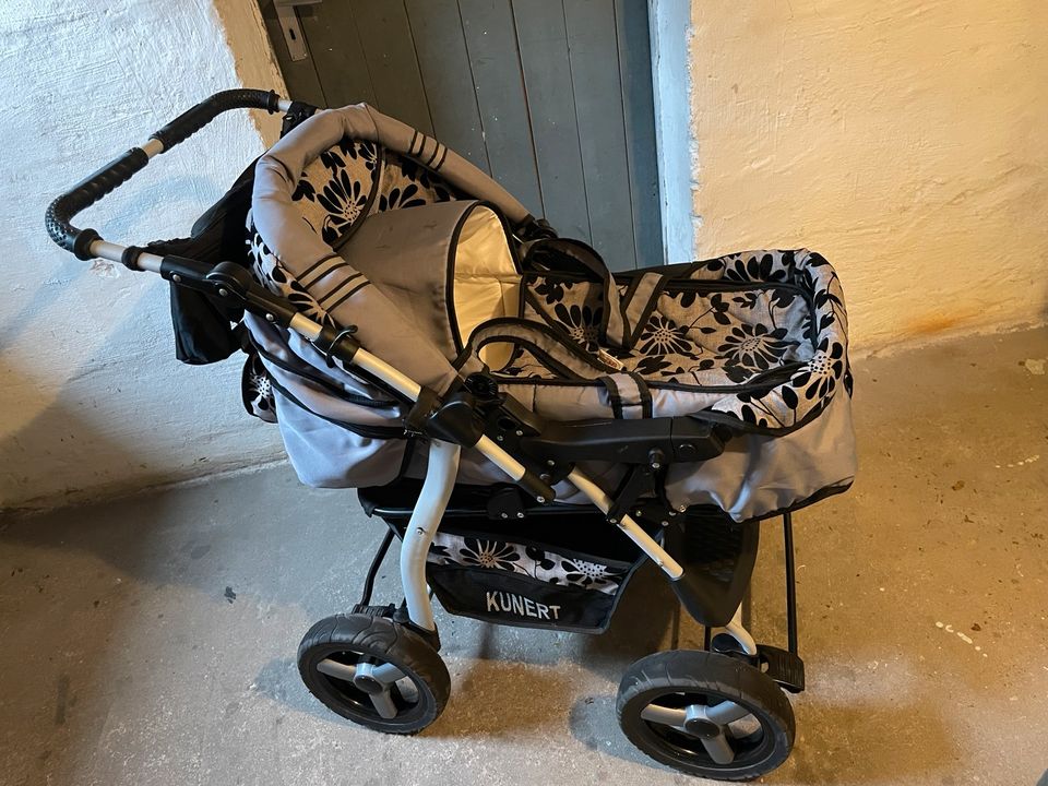 Set Kinderwagen Buggy Babyschale Autositz Etc in Mülheim (Ruhr)