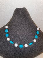 Turquoise and White Lucite costume necklace. Frankfurt am Main - Bornheim Vorschau