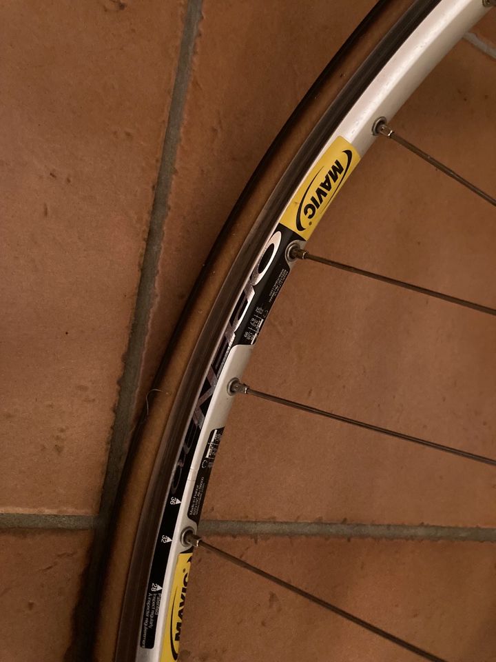 Mavic Open Pro 28‘‘ Laufradsatz, silber, TOP Zustand, wenig km in Zerf